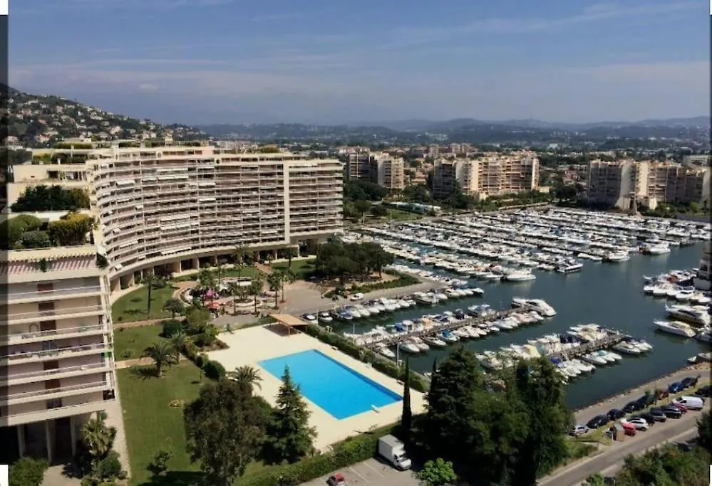 Studio 2 Etoiles - Sur Le Port - Cannes Marina Mandelieu-la-Napoule 0*,  France